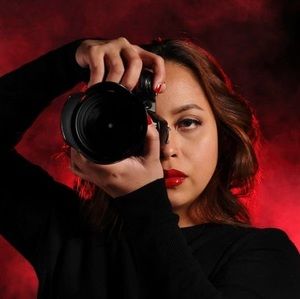 Meet your Posher, Elaine